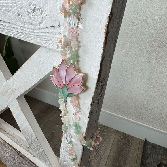 Lee Sands Vintage Flower Semi Precious Stone and Shell Necklace and Earring Set - Picture 9 of 9